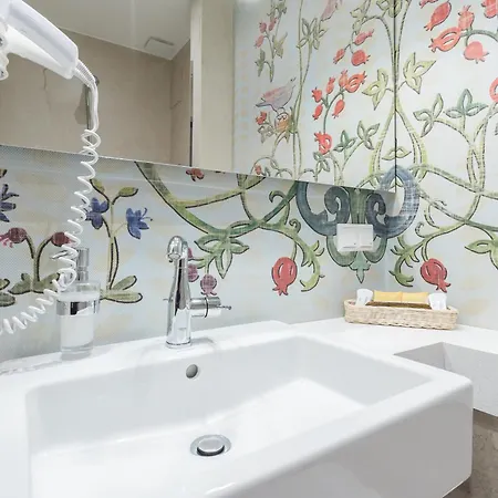 에스터 크라쿠프