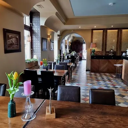 酒店 伊斯特酒店 4*