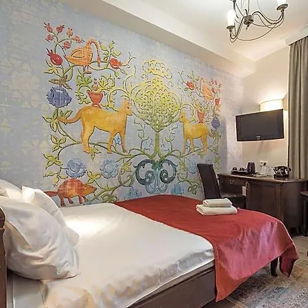 Ester Hotel 4*