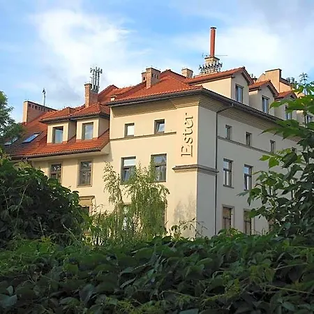 Ester Hotel