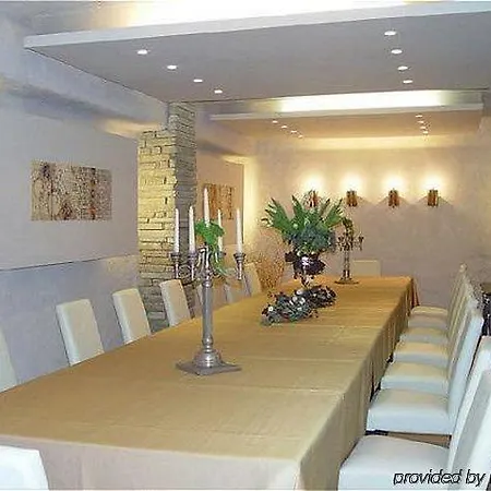 Otel Ester 4*